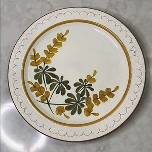 Vintage Stangl Pottery Golden Blossom Dinner plate.  Dishwasher and oven safe